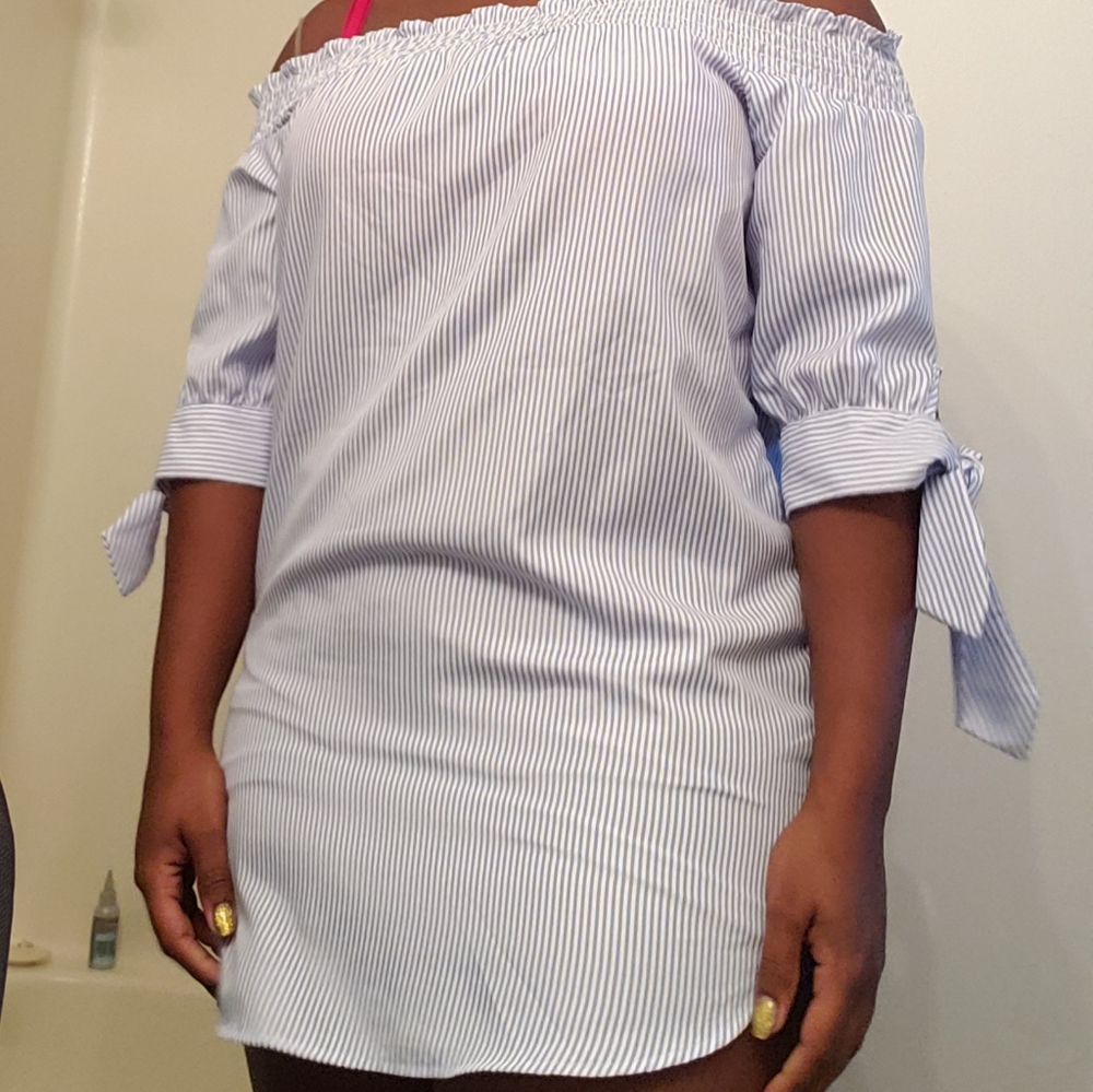 Off Shoulder Top - Picture 3 of 4